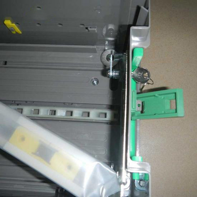 Кассета валюты NCR 58XX S1 частей машины ATM с ключами металла 445-0728451